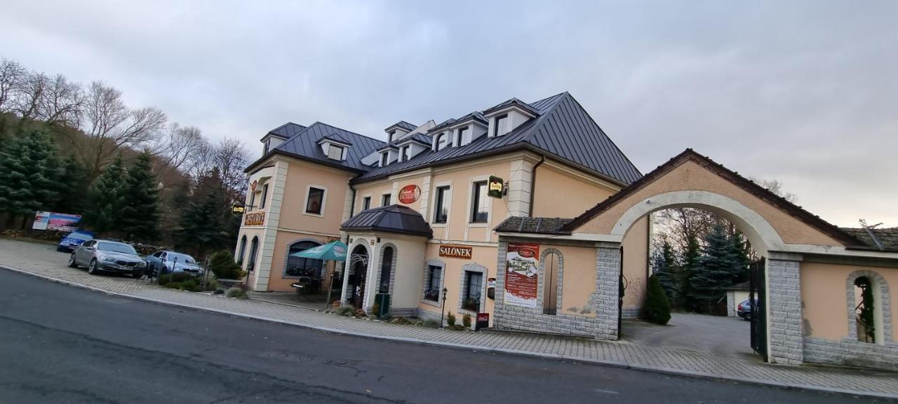 Hotel Bohemia Excellent Klášterec nad Ohří Kültér fotó
