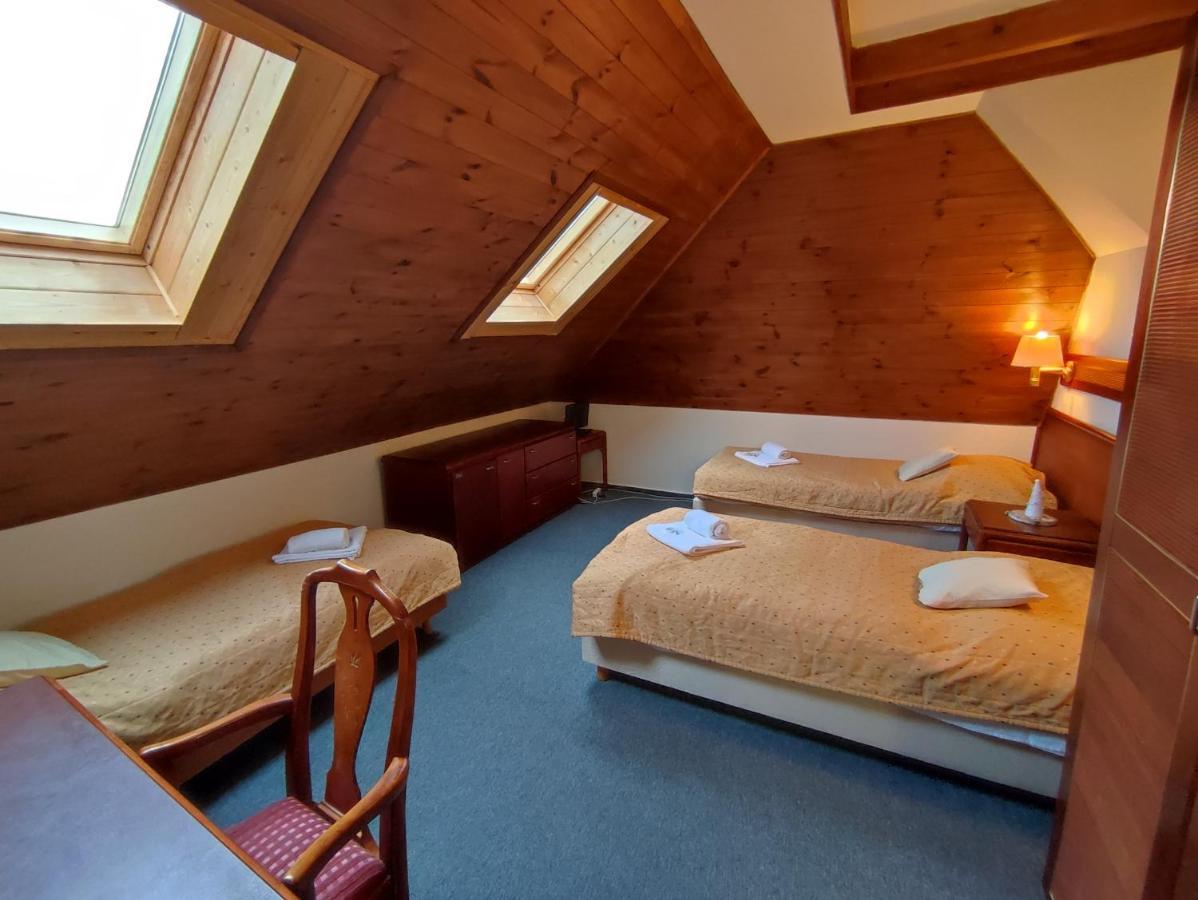 Hotel Bohemia Excellent Klášterec nad Ohří Kültér fotó